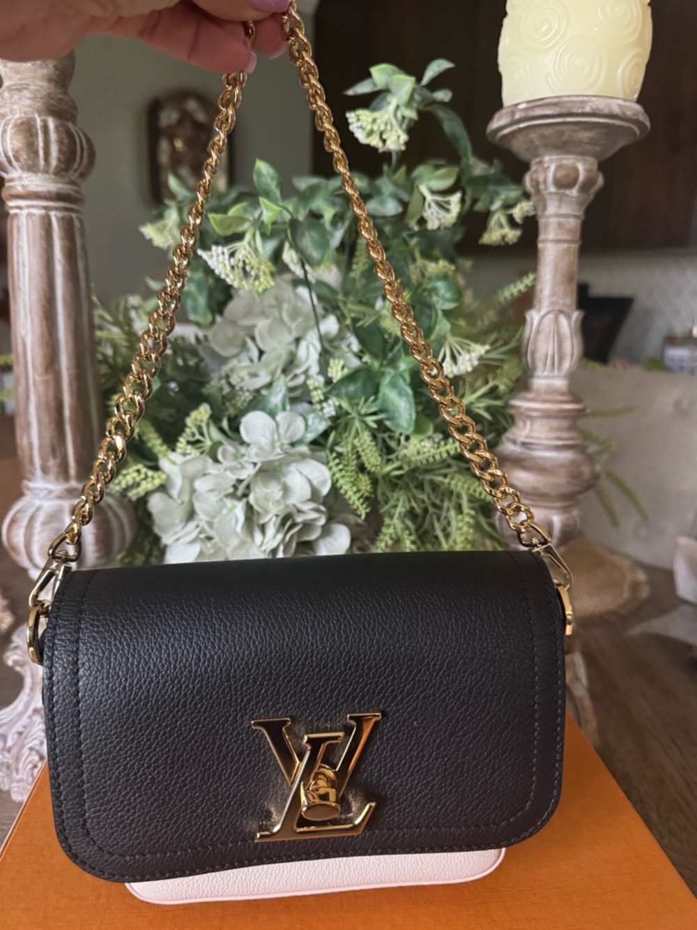 Louis Vuitton Lockme Tender Noir Lambskin Shoulder Crossbody Bag Authentic - Picture 1 of 15